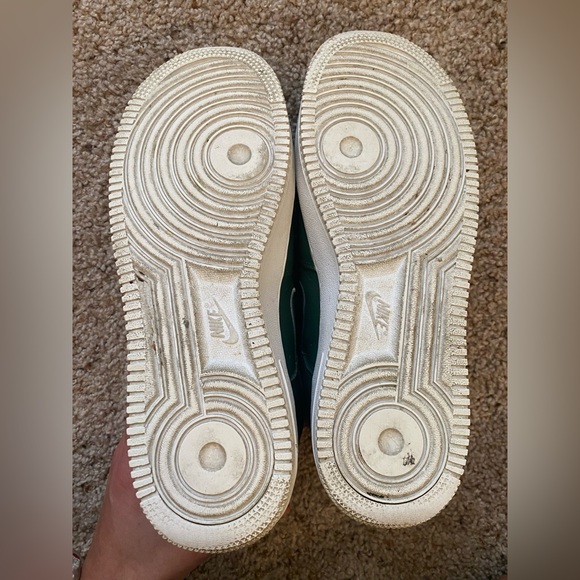 Nike Air Force 1 Hong Kong, Mens Size 9.5 - Picture 14 of 16